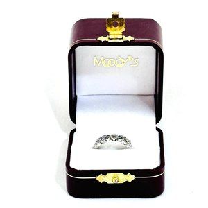 Sterling Textured Ring - Size 6 - New condition.
